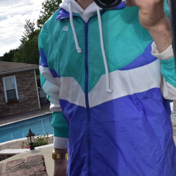 Nike Other - NIKE 70s Vintage Windbreaker ZipUp